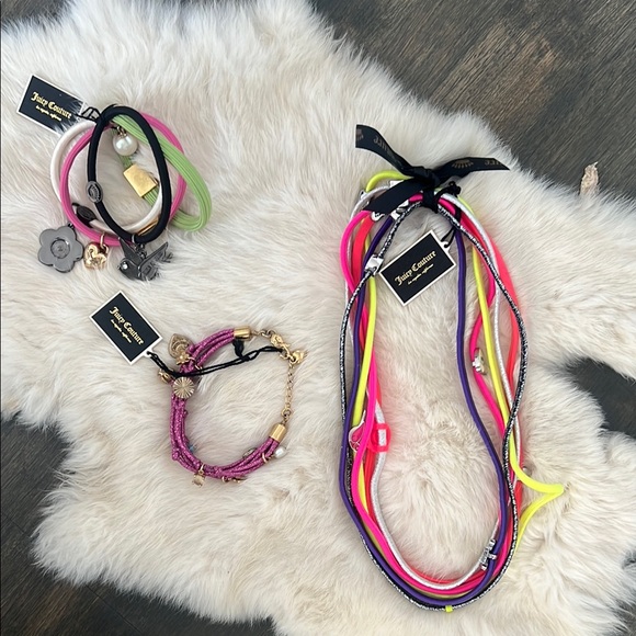 Juicy Couture Accessories - Picture 6 of 6